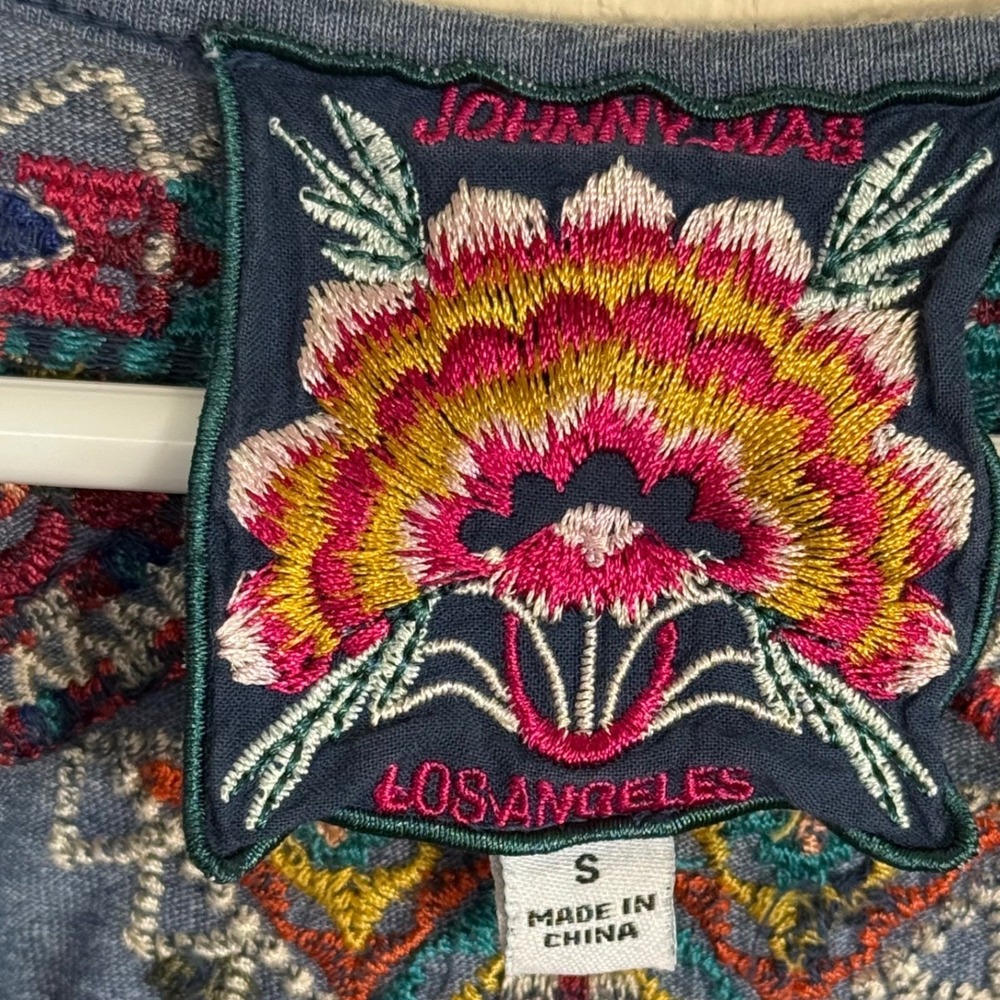Johnny Was Embroidered V-Neck Cap Sleeve Boho Top Heathered Blue light Cotton S - Picture 9 of 10